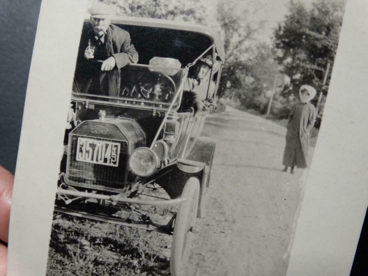 Postcard - Rppc Real Photo - Early Model T Ford Car With Passengers